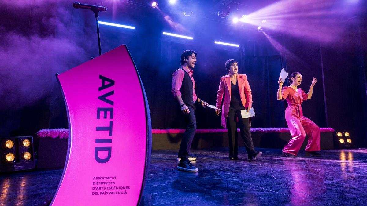 AVETID reconeix la dedicació i talent de l'escena valenciana amb un nou format: la Trobada de Premis.
