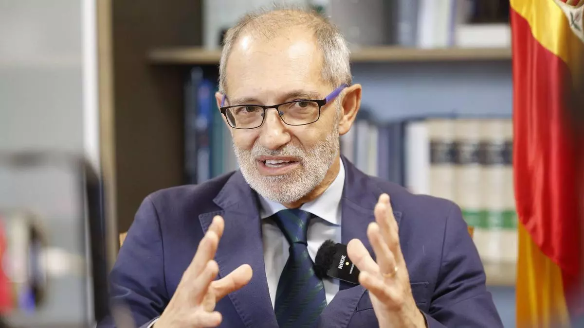 Gabriel Bernal, Fiscal Superior de Asturias: "Constatamos la incautación de grandes alijos y detectamos ya tráfico de fentanilo; nos preocupa"