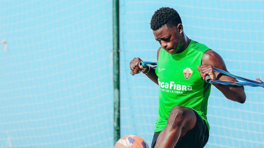 El calvario de Bakary: “Pasé de estar en mi mejor momento en el Elche a sentir que era una carga”