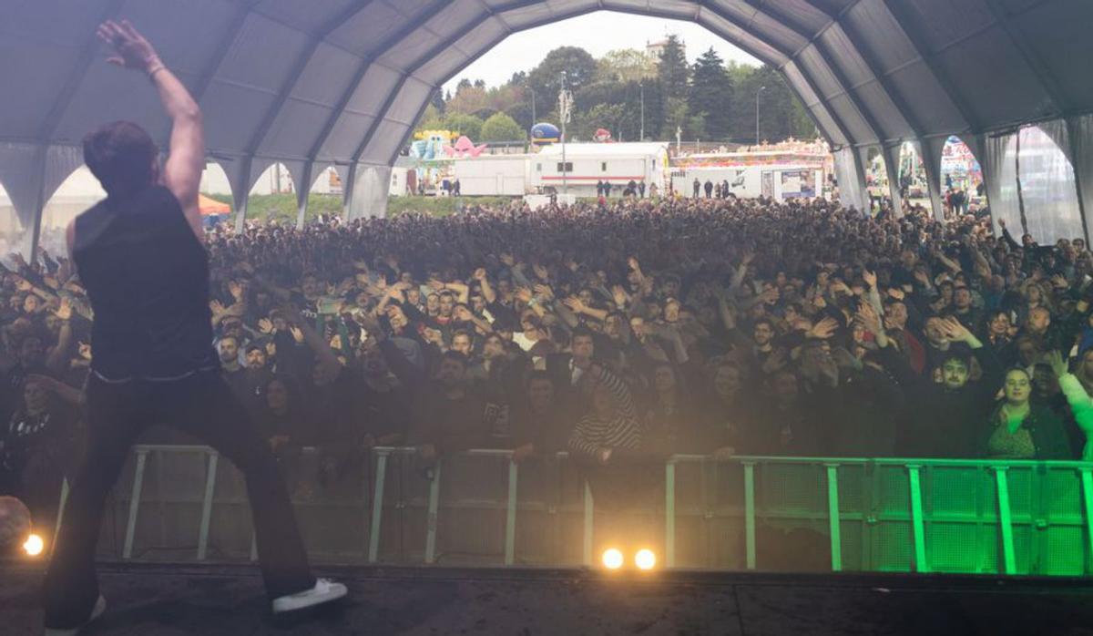 Seis mil personas fueron al concierto de Heredeiros da Crus. | D.P.