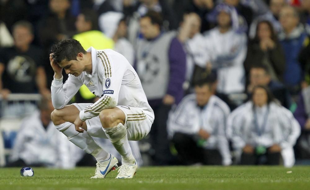 Real Madrid's Ronaldo reacts after his penalty ...