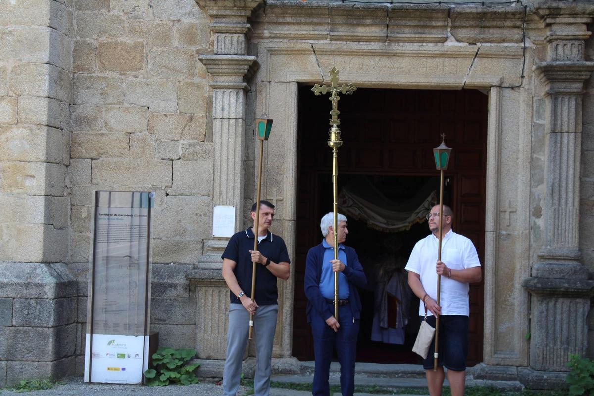 GALERÍA I Procesión del Sacramento en San Martín de Castañeda