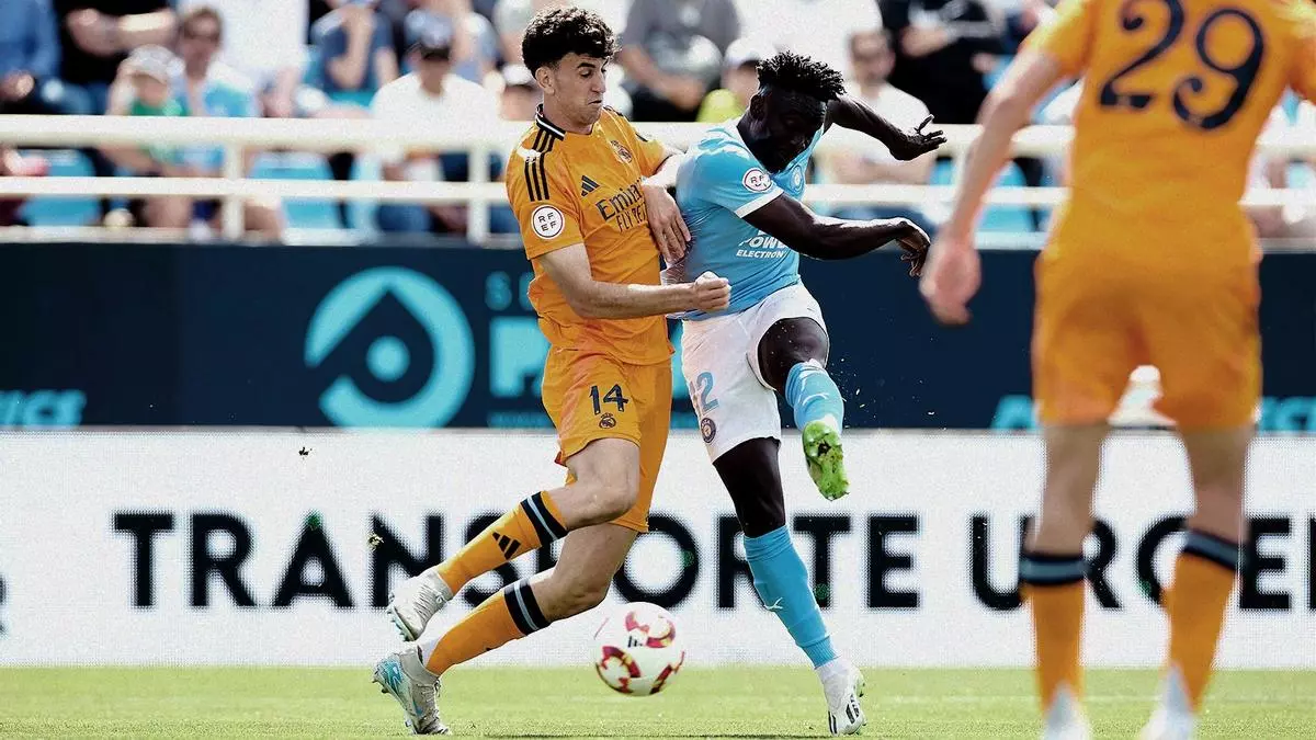 La UD Ibiza se estrella con el Real Madrid Castilla y suma cuatro jornadas sin ganar