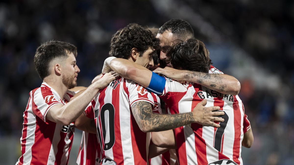 Fútbol. Partido correspondiente a la jornada 40 de Segunda División temporada 2025-2026 entre el Zaragoza y el Sport. Gijón. Ibercaja Estadio 17-05-2026. Partido correspondiente a la jornada 40 de LaLiga Hypermotion entre el Real Zaragoza y el Sporting de Gijon en el Ibercaja Estadio en Zaragoza. Daniel Marzo©, Factoria9