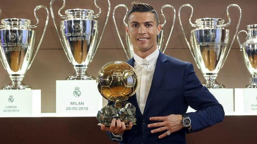 Cristiano Ronaldo gana su quinto Balón de Oro y alcanza a Messi