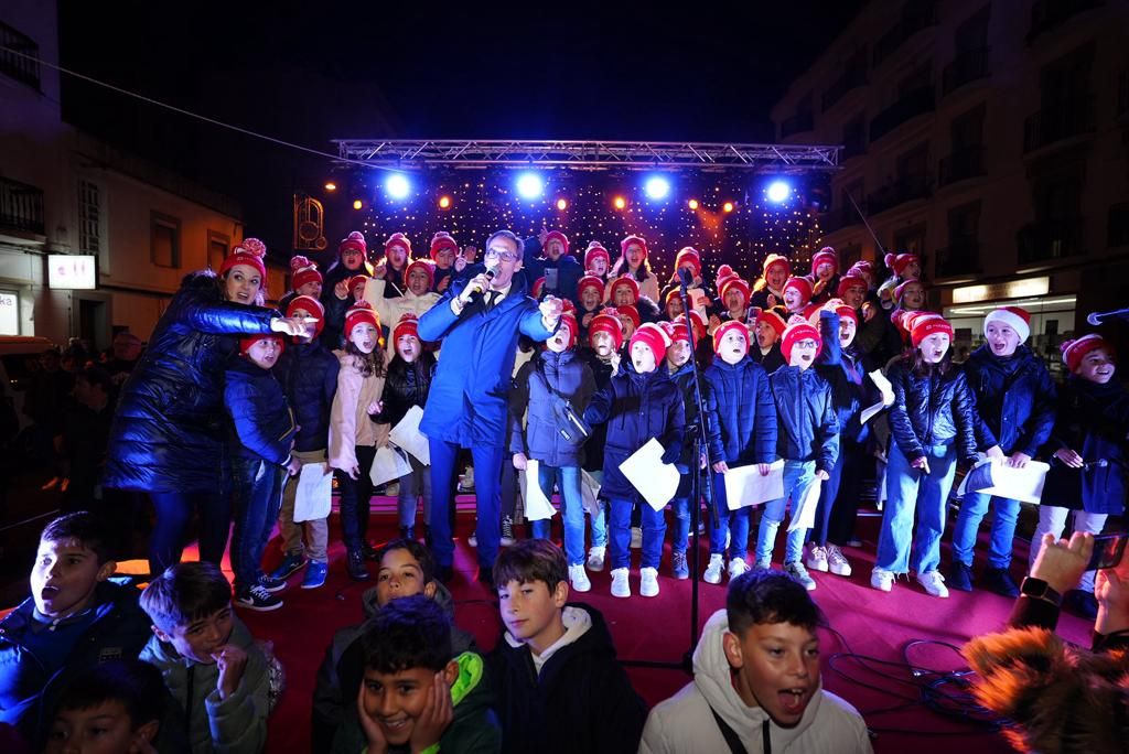 Llegó la luz de la Navidad a los pueblos de Córdoba