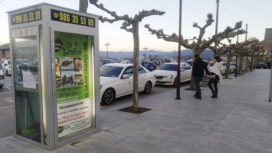 Nigrán amenaza con dejar la Arribada sin diez mil plazas de parking si Baiona veta a sus taxis