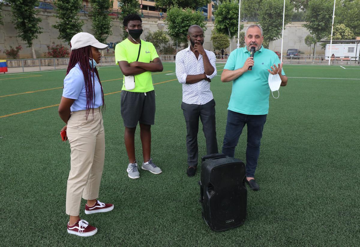 Mundialito de la Integración en el campo del Santo Domingo Juventud ...