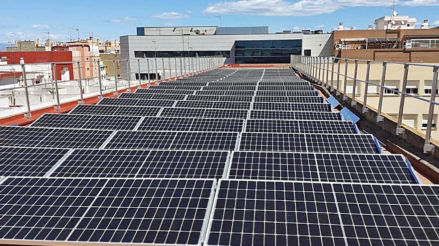 Instalación fotovoltaica en el colegio Virgen del Rosario. | A.T.