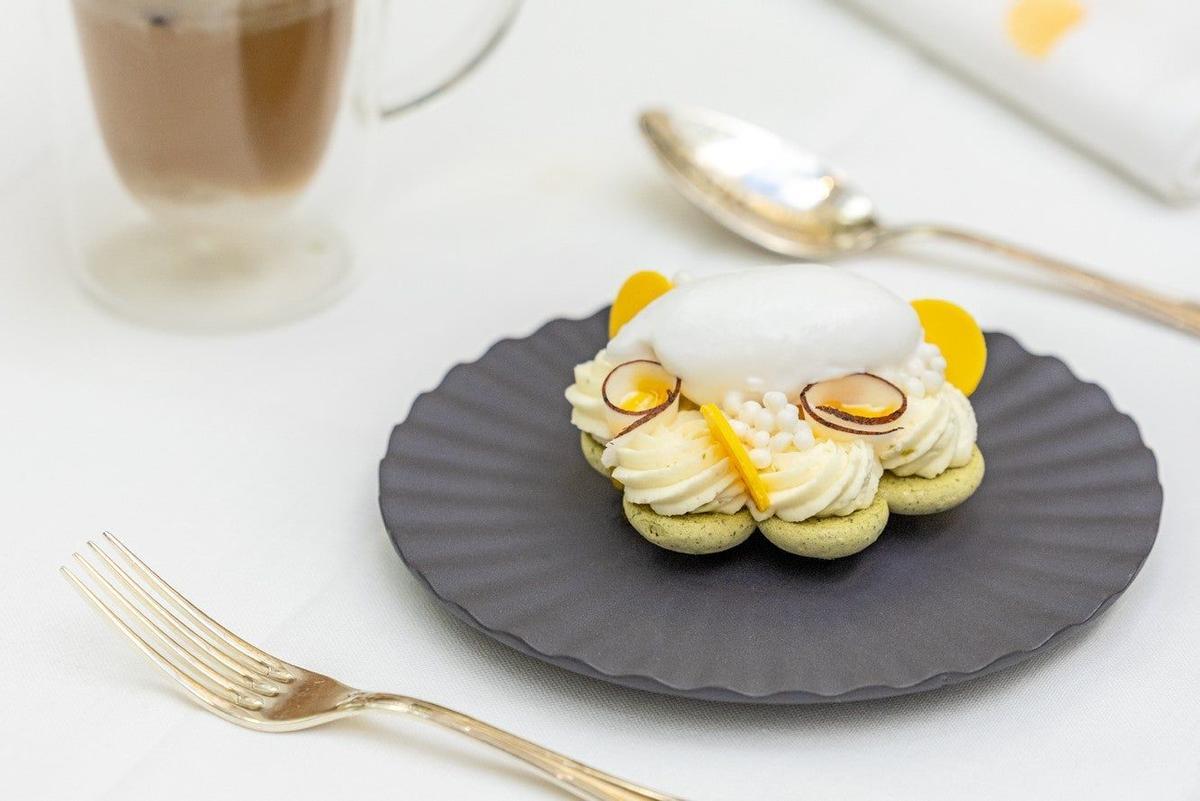 Pavlova cítrica con helado de coco, Mandarin Oriental Ritz