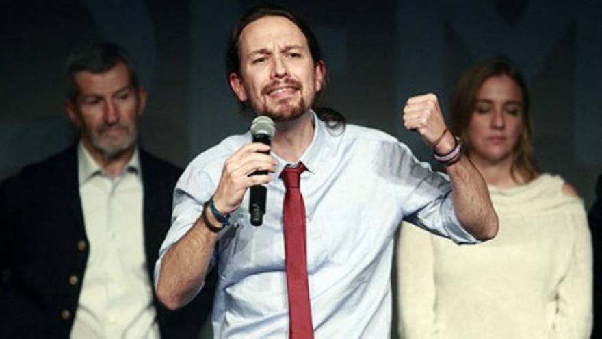 Iglesias se pone corbata para agradecer "al pueblo" la conquista de derechos sociales
