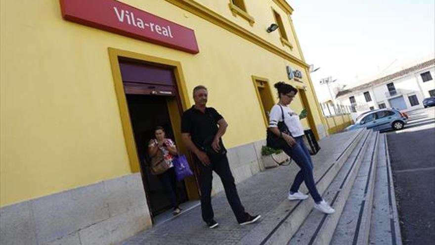 Un bus llevará a universitarios de Vila-real a la estación de Castellón