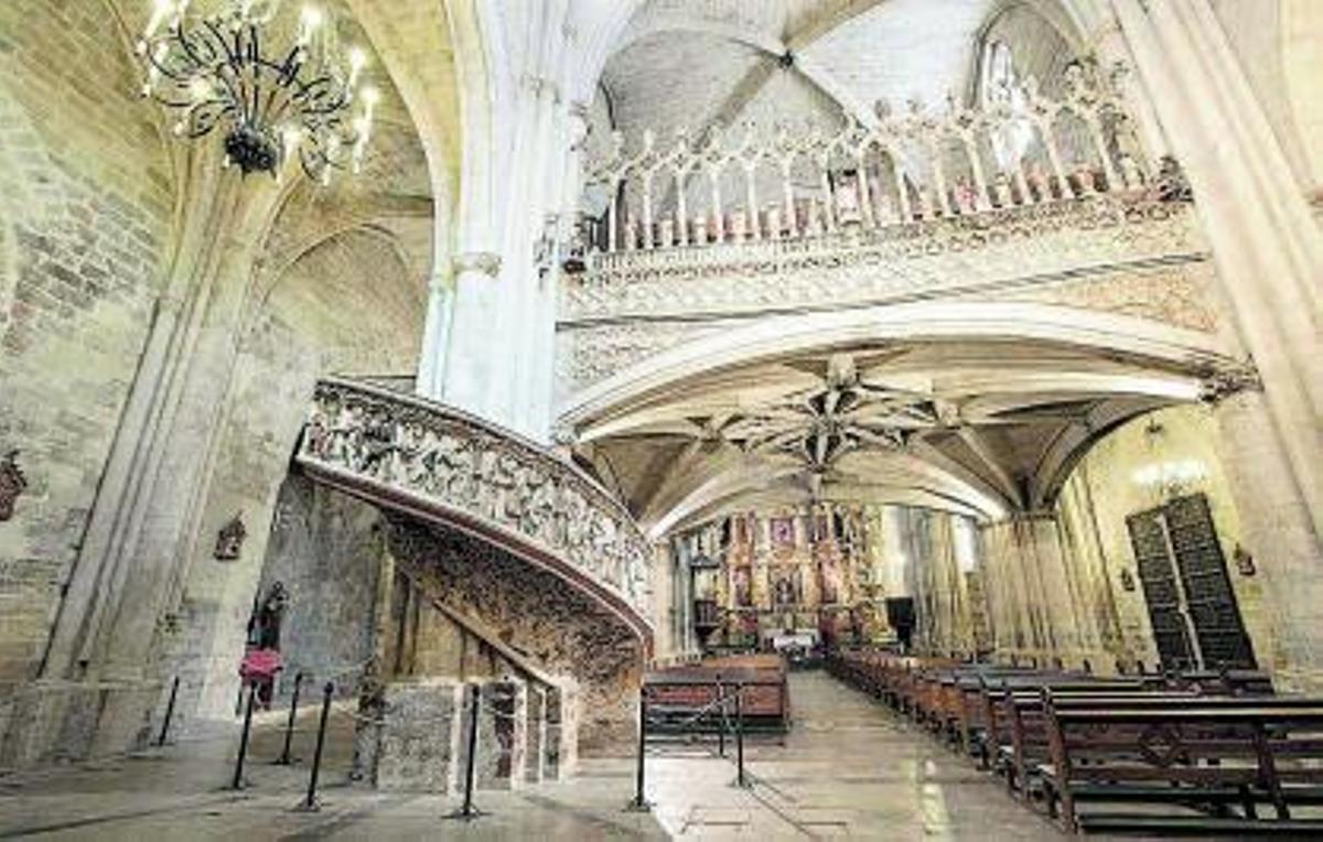 morella entre la montaña y el cielo