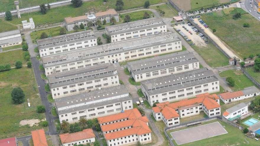 Imagen aérea de la fábrica de armas de La Coruña.