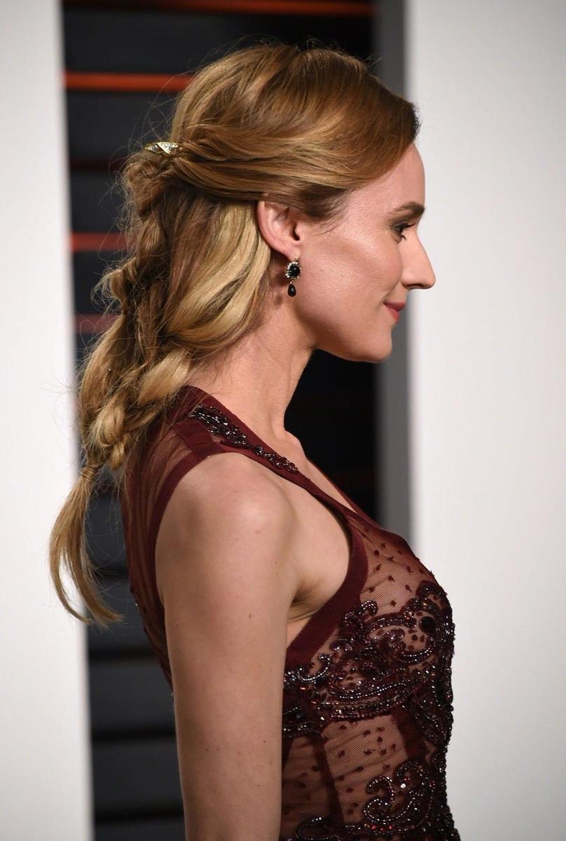 Diane Kruger con una compleja trenza en 2016