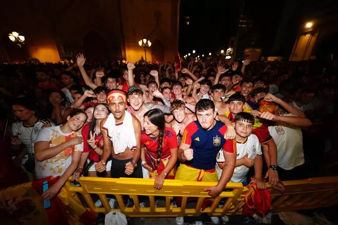 Galería: La provincia de Castellón se echa a las calles para festejar el segundo mundial de España