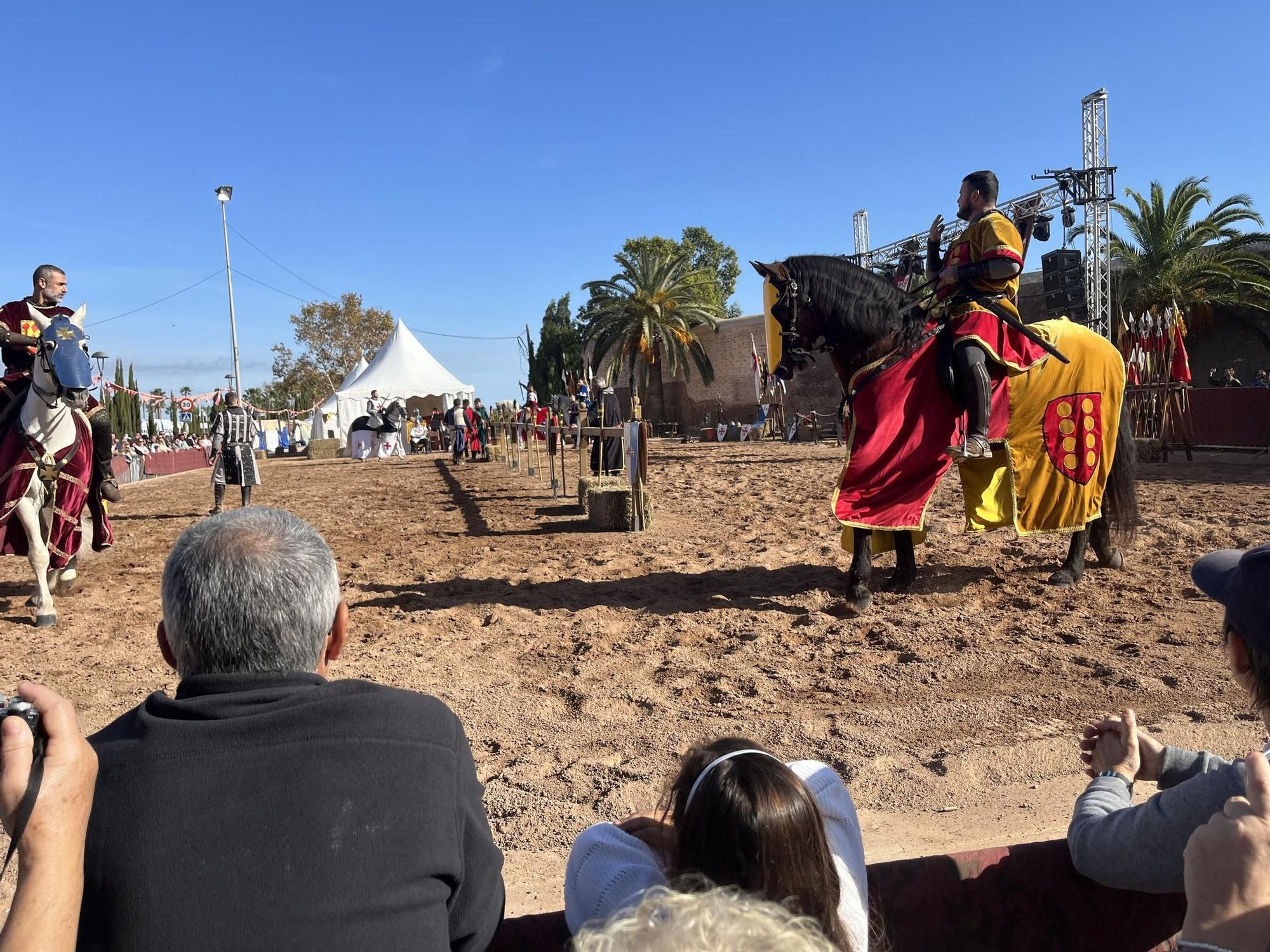 El multitudinario viaje al pasado de la Feria Medieval de Mascarell, en imágenes