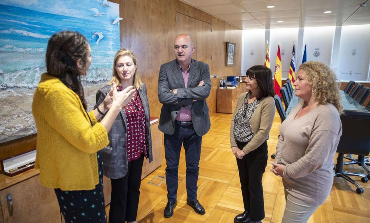 Visita de Unicef Balears al Consell de Ibiza | CIE