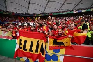 Los aficionados españoles vibran con el triunfo de la selección que le da el pase a semifinales de la Eurocopa