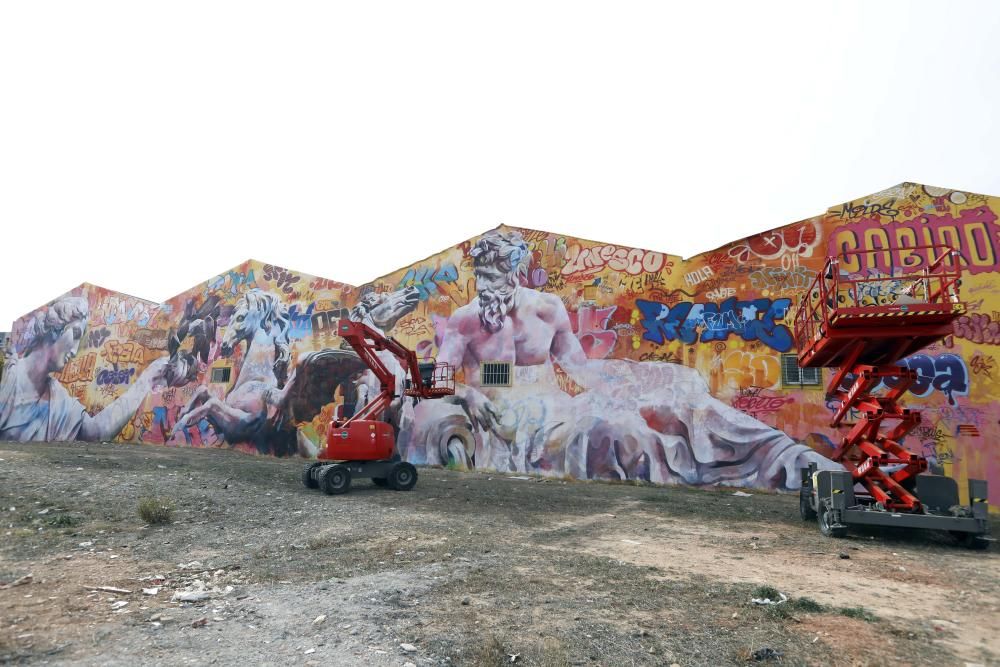 El mural de la Ciudad Fallera, al detalle