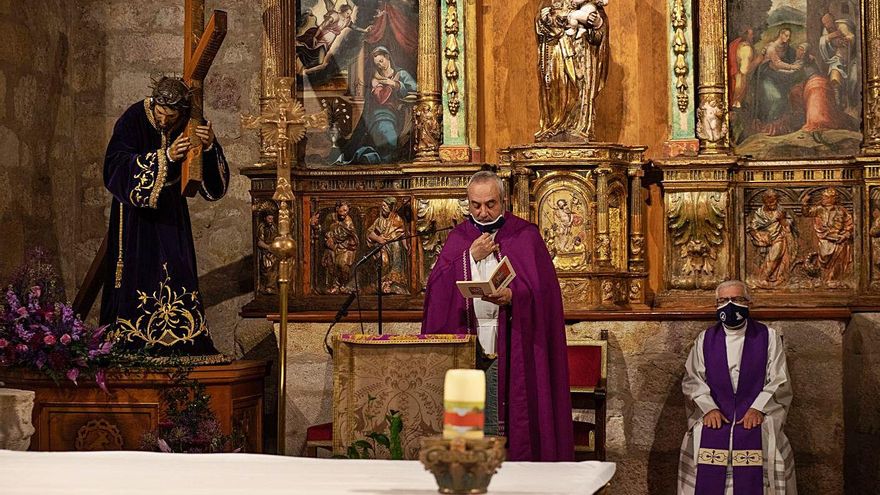 Semana Santa en Zamora | Con la pena de otro traslado perdido