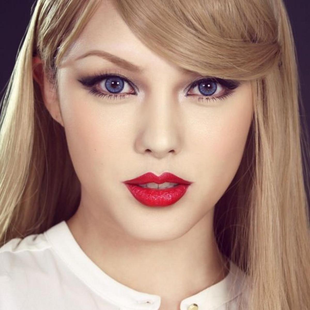 Pony se transforma en Taylor Swift