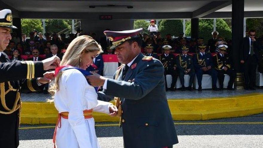 Las Fuerzas Armadas de Bolivia dan su respaldo a Jeanine Áñez como presidenta