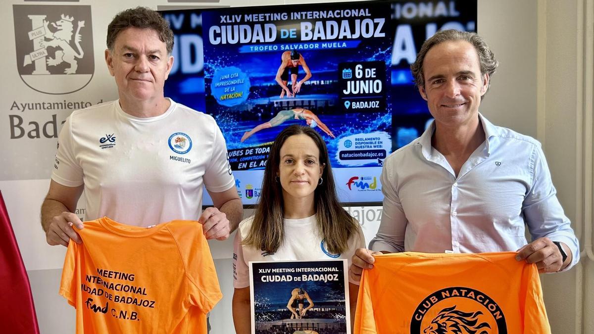 Miguel Ángel Lorente, Lidia Durán y Juan Parejo durante la presentación del evento.