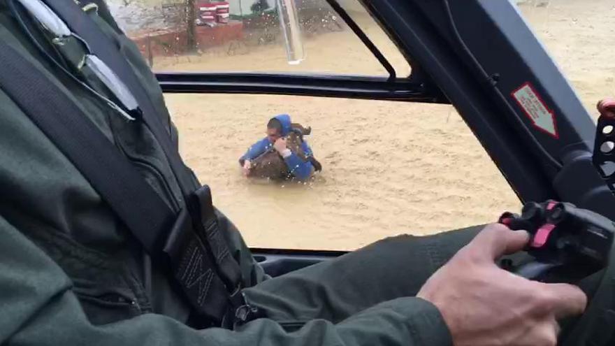 La Guardia Civil rescata a un vecino con su mascota