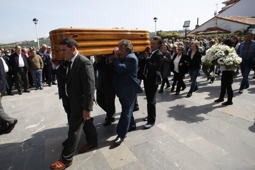 Funeral de Ramón Menéndez en Luanco