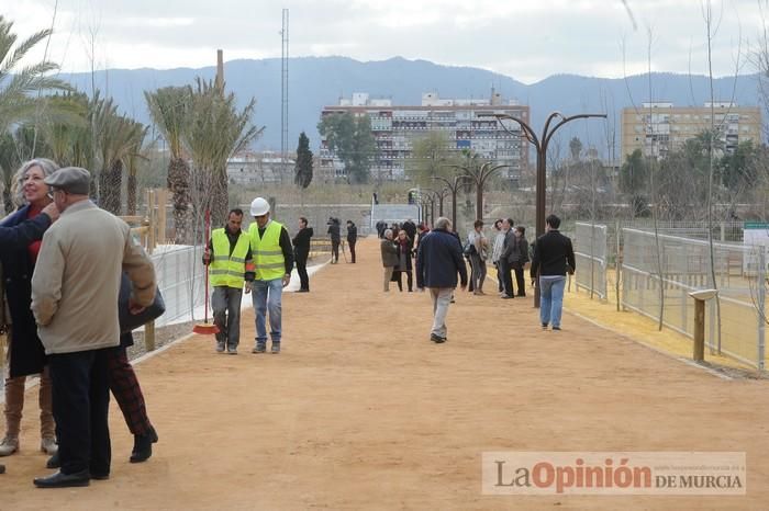 Alameda del Malecón: el entorno urbano del Segura estrena nuevo espacio verde