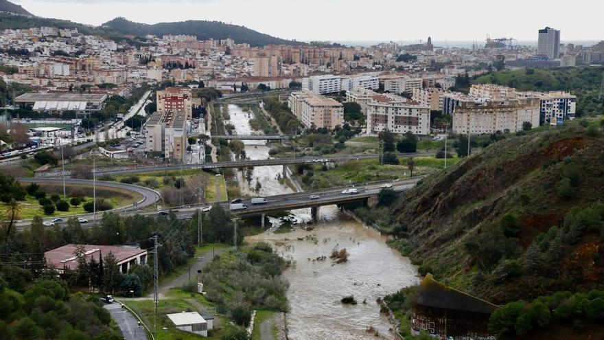 Desembalse de la presa El Limonero