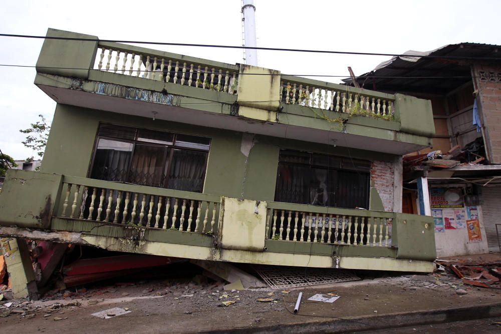 Un terremoto de 7,8 grados ha causado decenas de muertos en Ecuador.