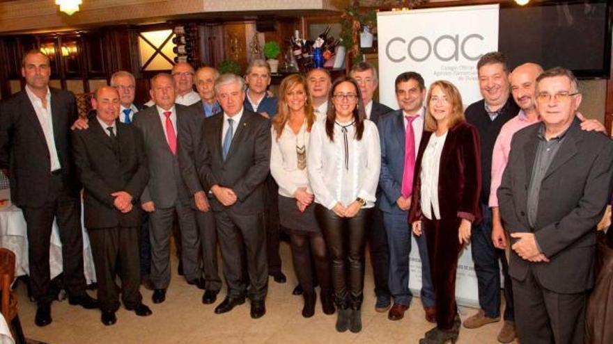 El grupo de colegiados, en un momento de su reunión.