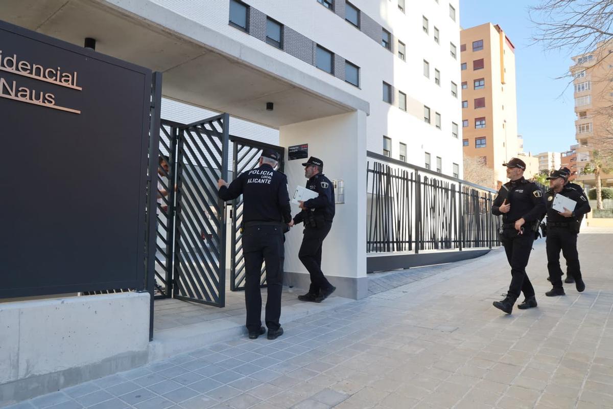 La Policía inspecciona si los dueños de viviendas protegidas en Alicante viven realmente en ellas