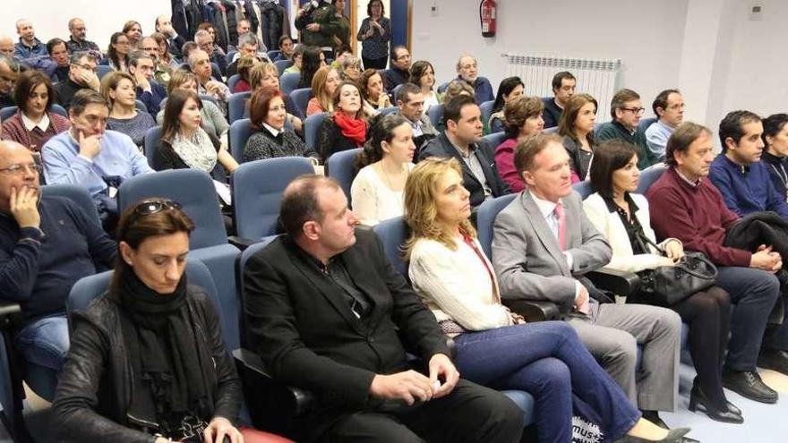 Profesores participantes en la primera jornada de Formación Profesional en las instalaciones del CFIE.