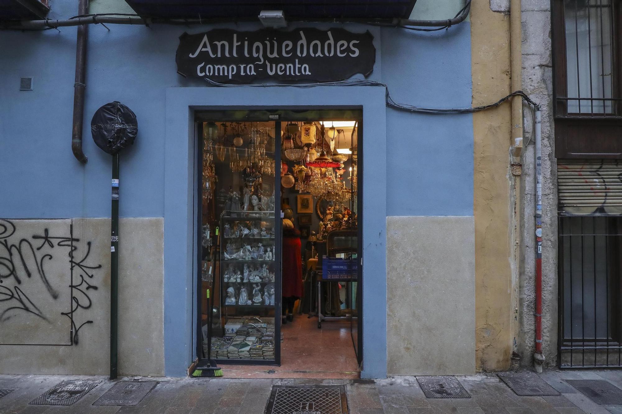 Una radiografía de los anticuarios de València