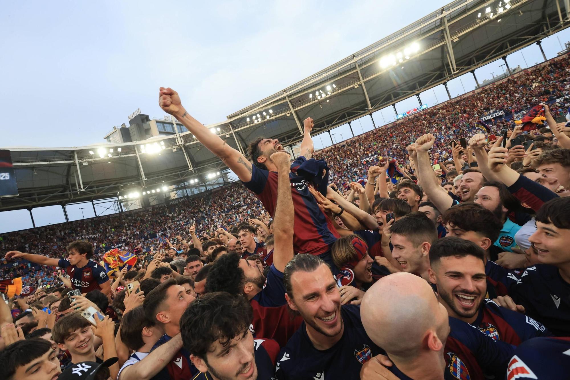 Las mejores imágenes de la celebración del Levante en el Ciutat