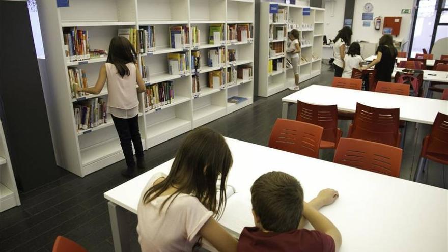 La biblioteca de Santa Ana de Badajoz alcanza casi el millar de socios en dos meses