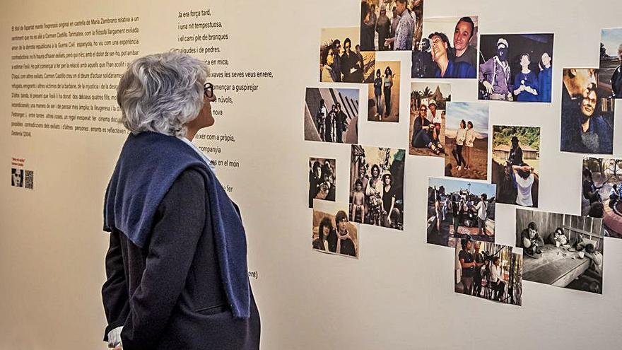 L’exposició «Carmen Castillo: una exiliada xilena», ahir. | JOSEP RIBAS