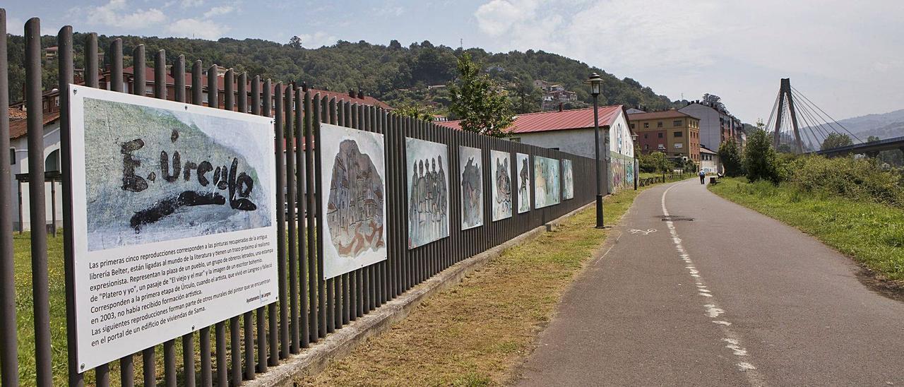 Reproducciones de los murales que se exhibirán en el pabellón de Langreo en la Feria a de Muestras. | Fernando Rodríguez