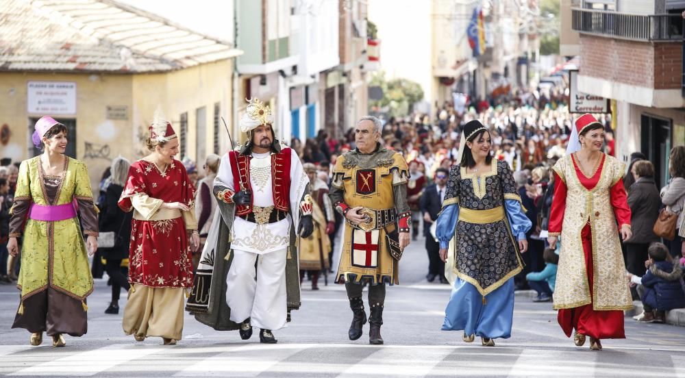 Mil personas participan en la recreación de «La Rendició» al Rey Jaime I en Petrer
