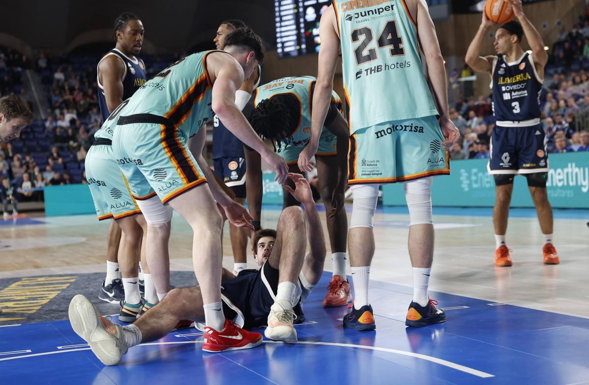 Las imágenes de la victoria del Alimerka Oviedo Baloncesto que le mete el play-off de ascenso a la ACB Las imágenes de la victoria del Alimerka Oviedo Baloncesto que le mete el play-off de ascenso a la ACB