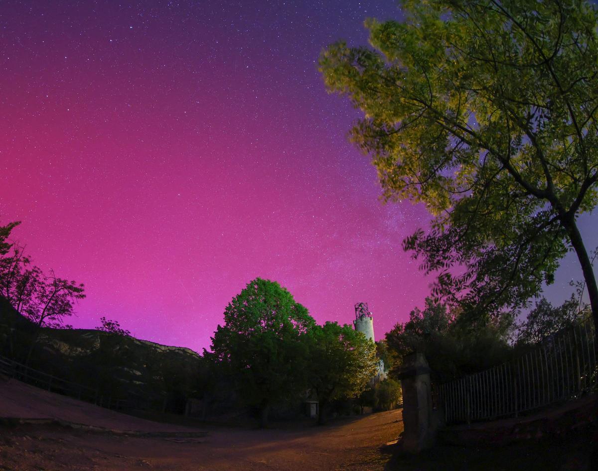 Auroral Boreal en el santuari de Queralt, Berga