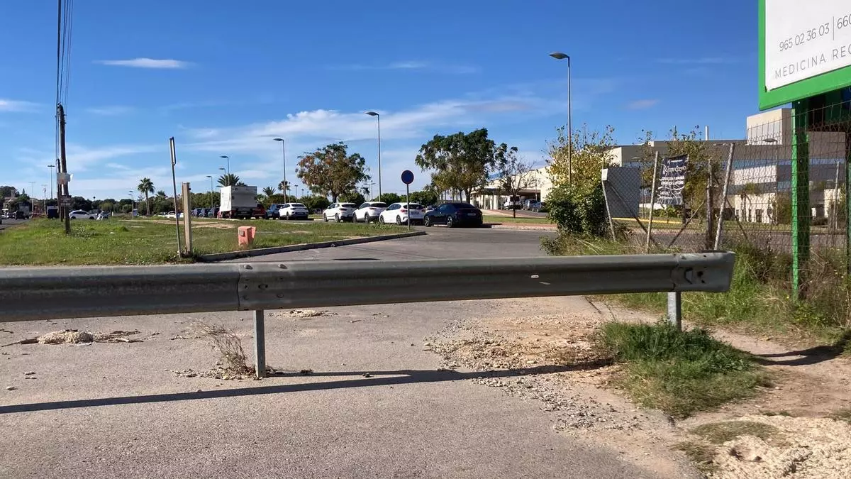 Torrevieja quiere abrir otro acceso al hospital para rebajar el atasco de la CV-95