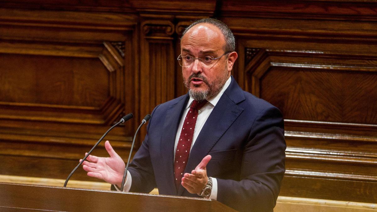 Pleno del Parlament para la investidura de Salvador Illa, intervención de Alejandro Fernández (PP).