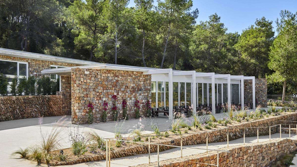 Inauguración del primer tanatorio municipal de Ibiza