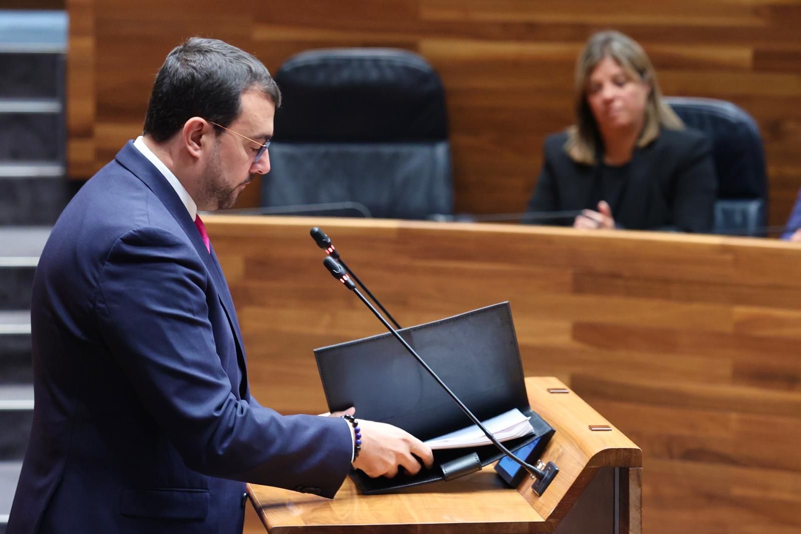 Adrián Barbón en la primera sesión del debate de orientación política 2025
