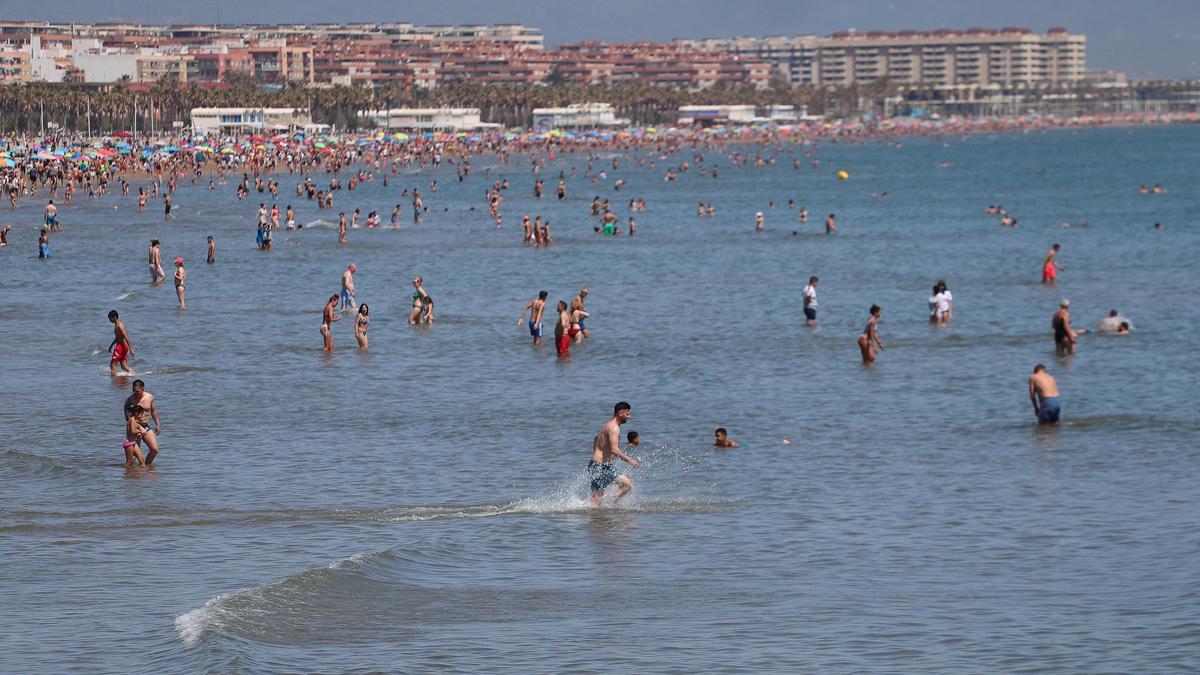 El deporte de moda con el que tonificar las piernas en la playa