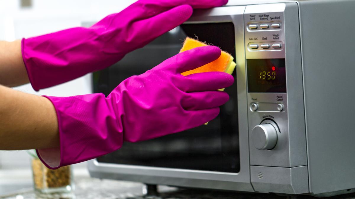 LIMPIAR MICROONDAS: Cómo limpiar el microondas por dentro